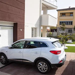 Maisonette Park Guest house